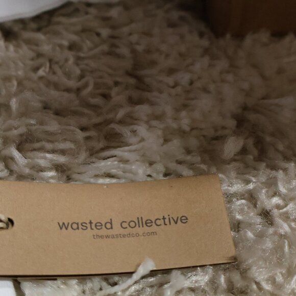 Wasted Collective Unisex T-Shirt White Logo Small NWT - Picture 8 of 11